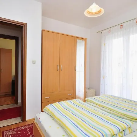 Seget Donji 10023c Apartament Trogir